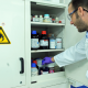 Stockage Sécurisé des Produits Chimiques en Laboratoire